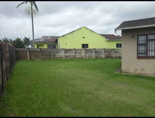 2 BEDROOM HOUSE FOR SALE IN ESIKHAWINI